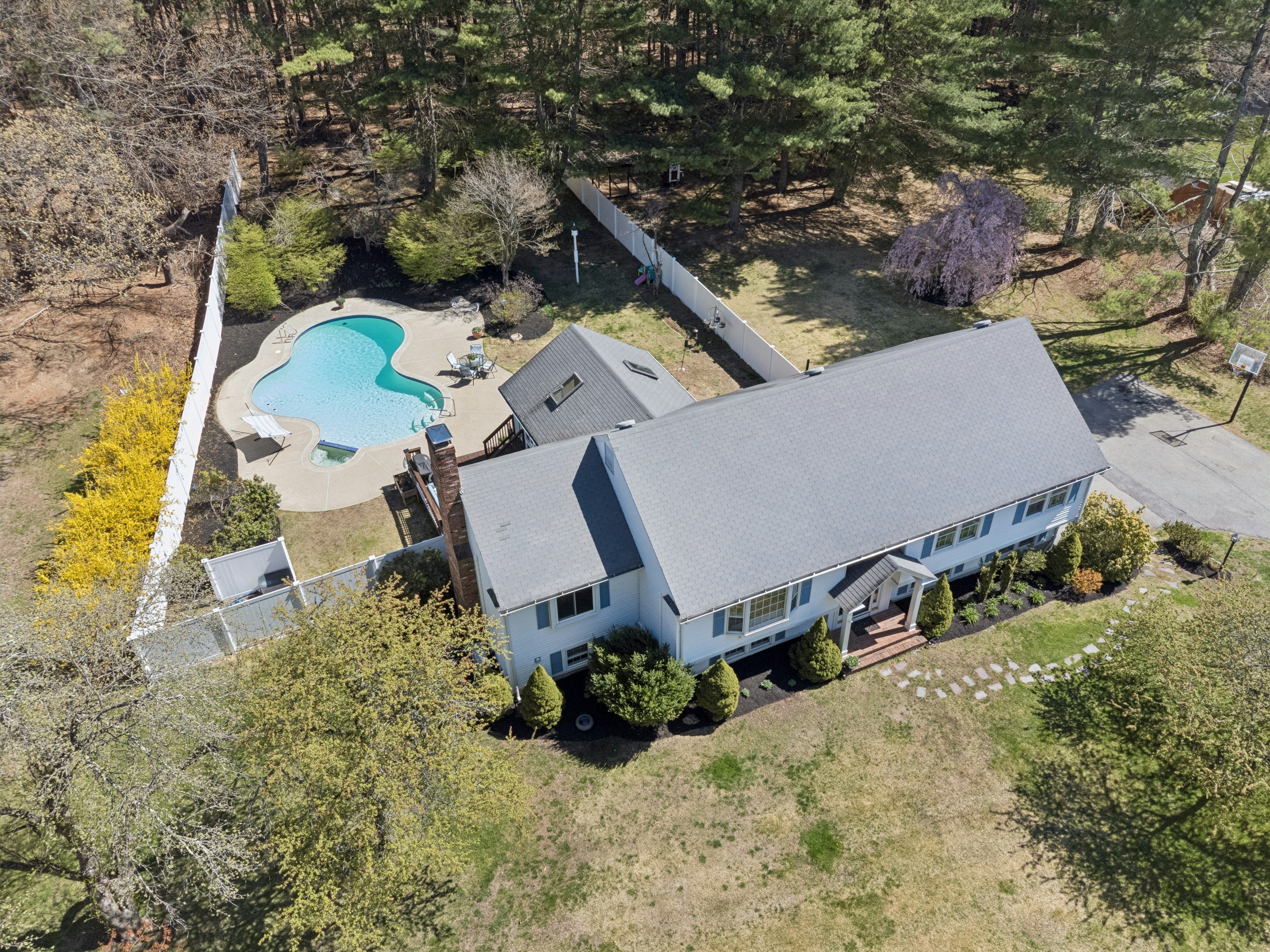  58 Minehan Ln, Marlborough, MA, 01752 - 物件實景