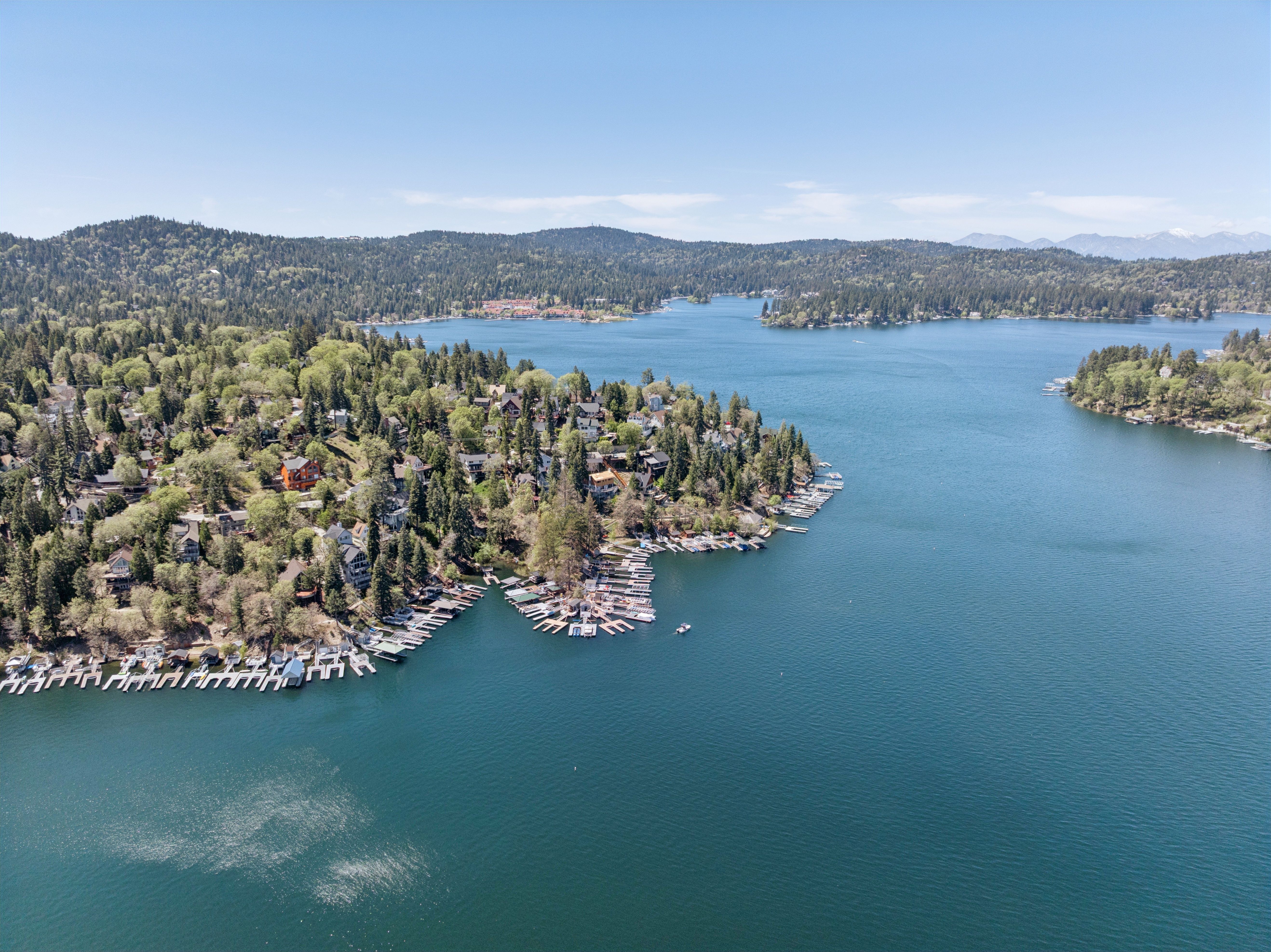  222 Holiday Drive, Lake Arrowhead, CA 92352 - 物件實景
