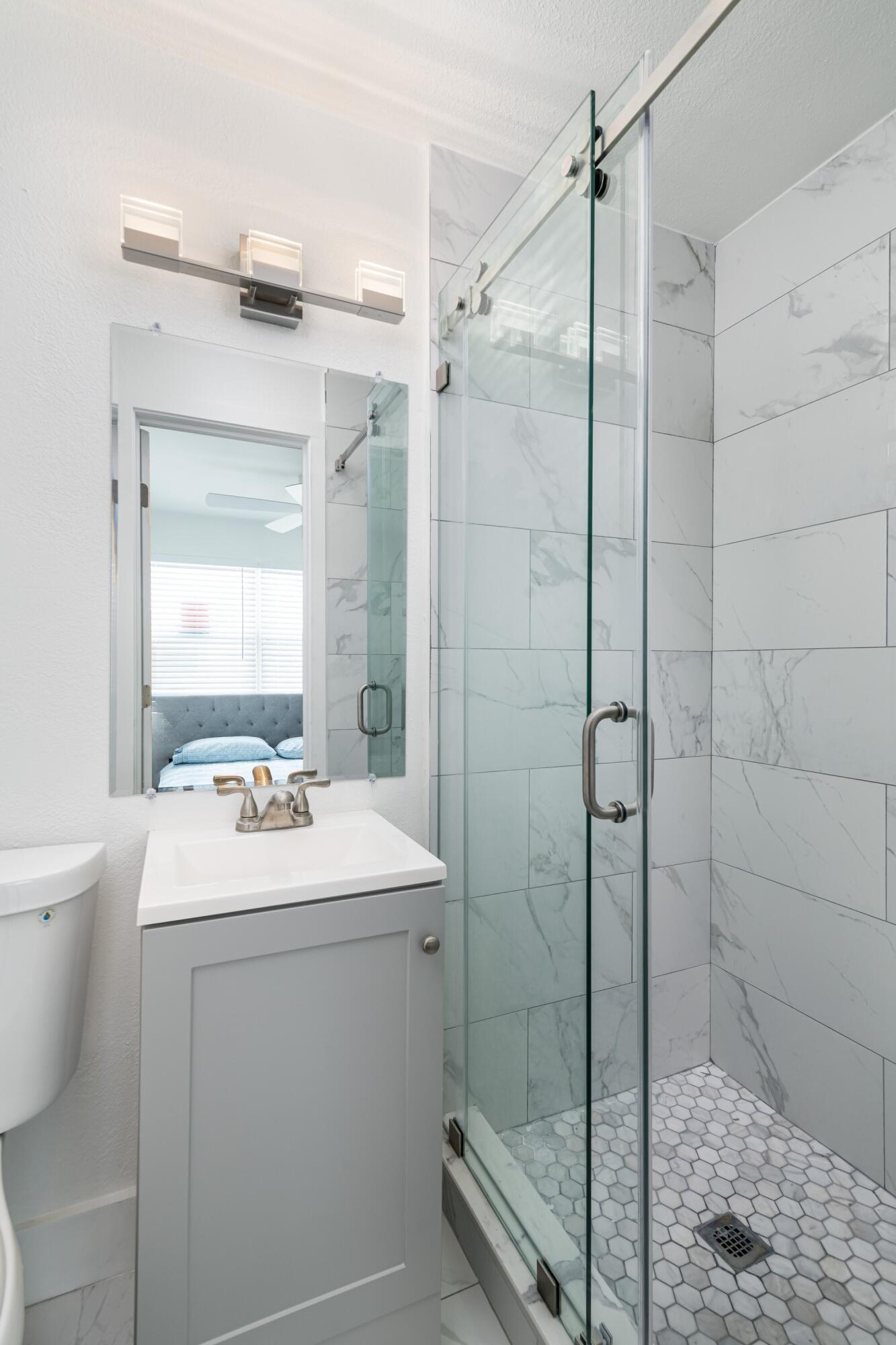 MARATHON, Florida, 33050, United States, 2 Bedrooms Bedrooms, ,2 BathroomsBathrooms,Residential,For Sale,1793484