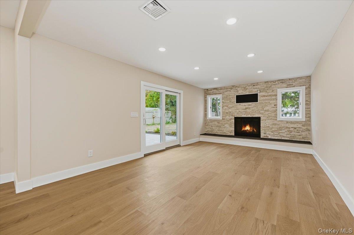 Bethpage, New York, 11714, United States, 5 Bedrooms Bedrooms, ,4 BathroomsBathrooms,Residential,For Sale,1986527