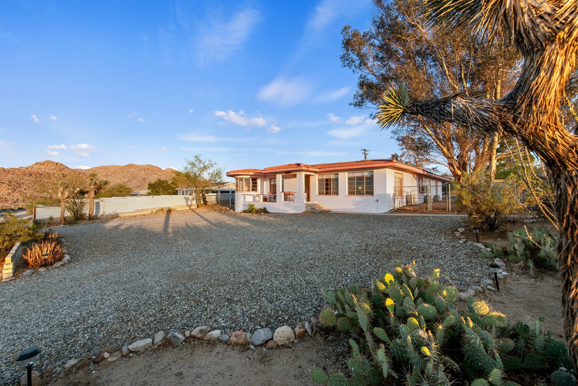  Hi-Desert Hacienda  Two Homes in Joshua Tree Village - 物件實景