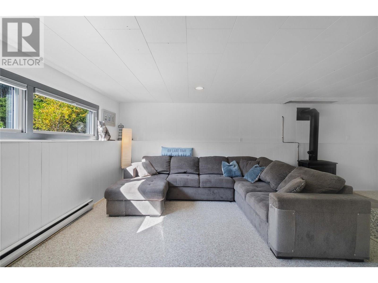 SORRENTO, British Columbia, V0E 2W0, CA, 4 Bedrooms Bedrooms, ,2 BathroomsBathrooms,Residential,For Sale,1837690