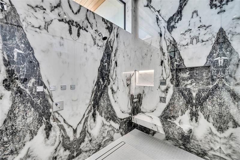 Fort Lauderdale, Florida, 33301, United States, 5 Bedrooms Bedrooms, ,8 BathroomsBathrooms,Residential,For Sale,1971363