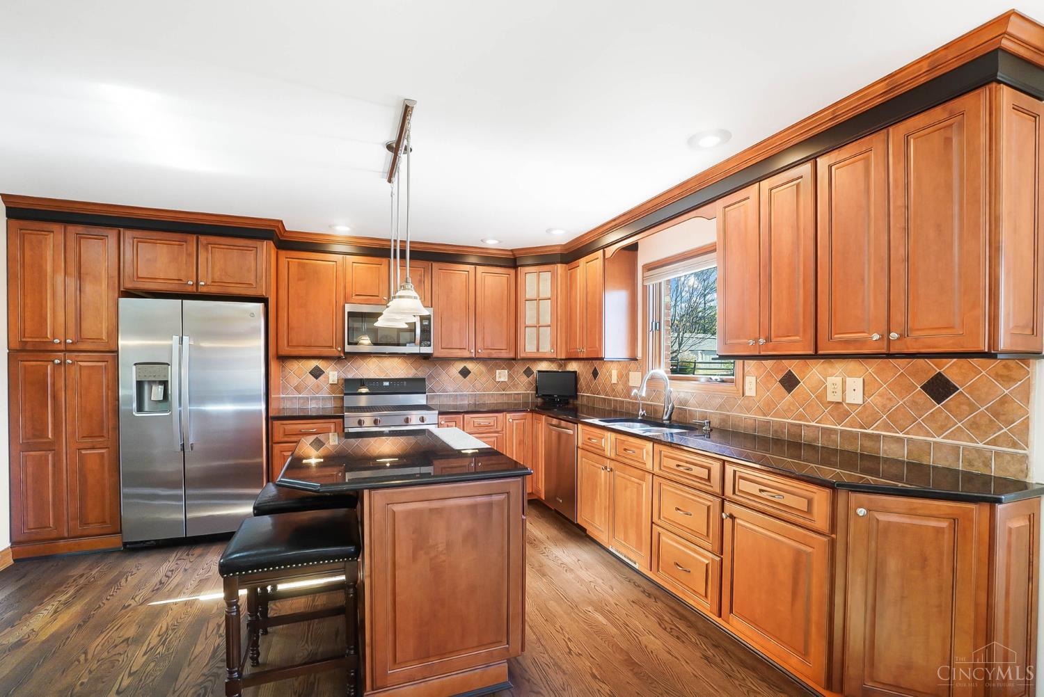 Hamilton, Ohio, 45013, United States, 4 Bedrooms Bedrooms, ,4 BathroomsBathrooms,Residential,For Sale,2000697