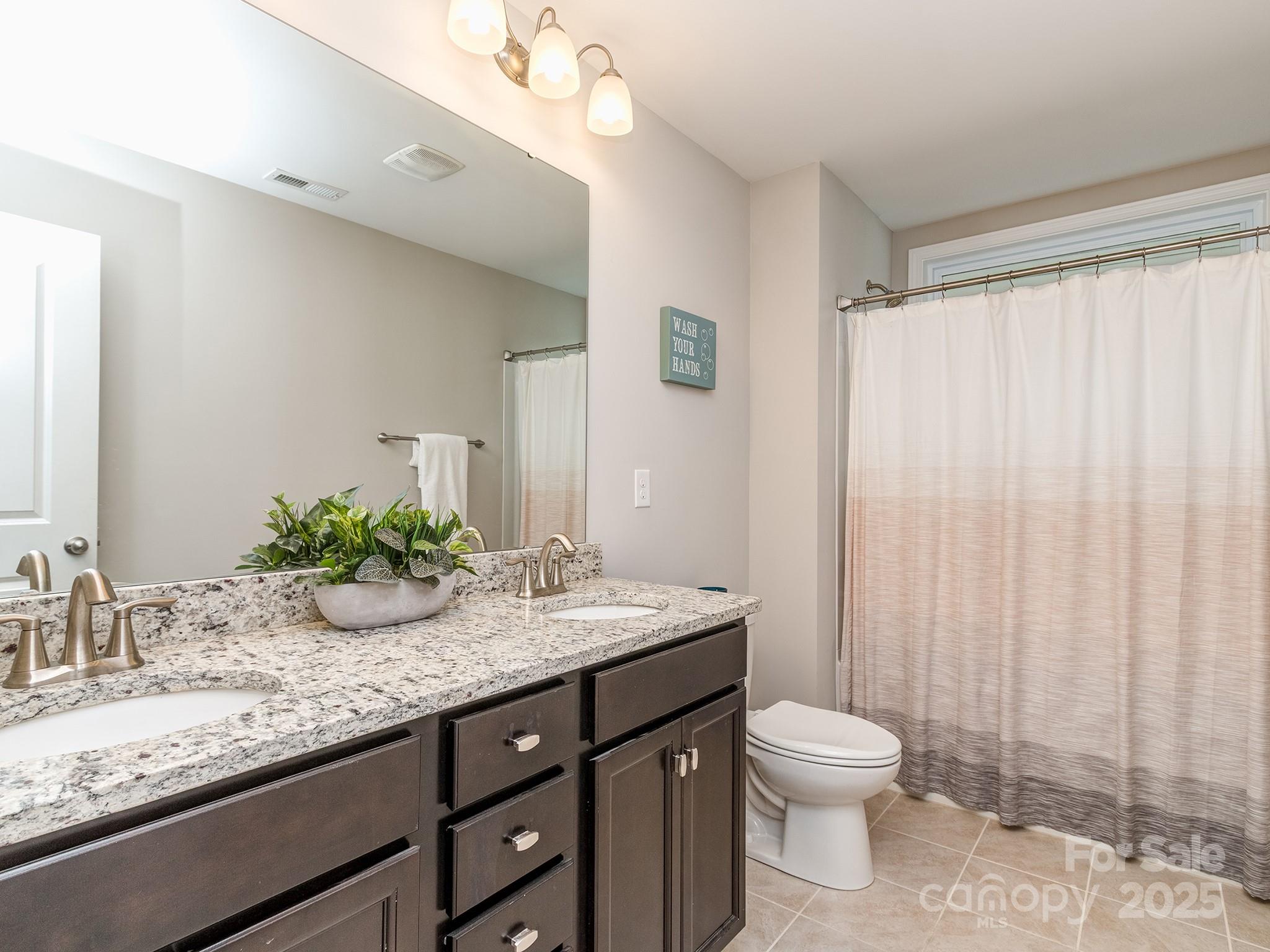 Huntersville, North Carolina, 28078, United States, 3 Bedrooms Bedrooms, ,3 BathroomsBathrooms,Residential,For Sale,1910986