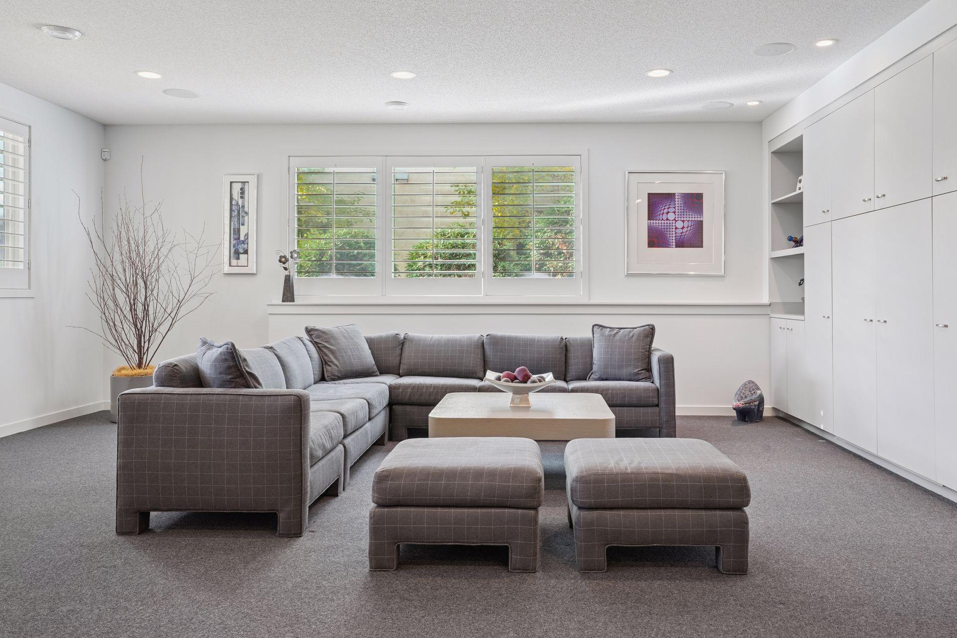 Lilydale, Minnesota, 55118, United States, 3 Bedrooms Bedrooms, ,3 BathroomsBathrooms,Residential,For Sale,1989452