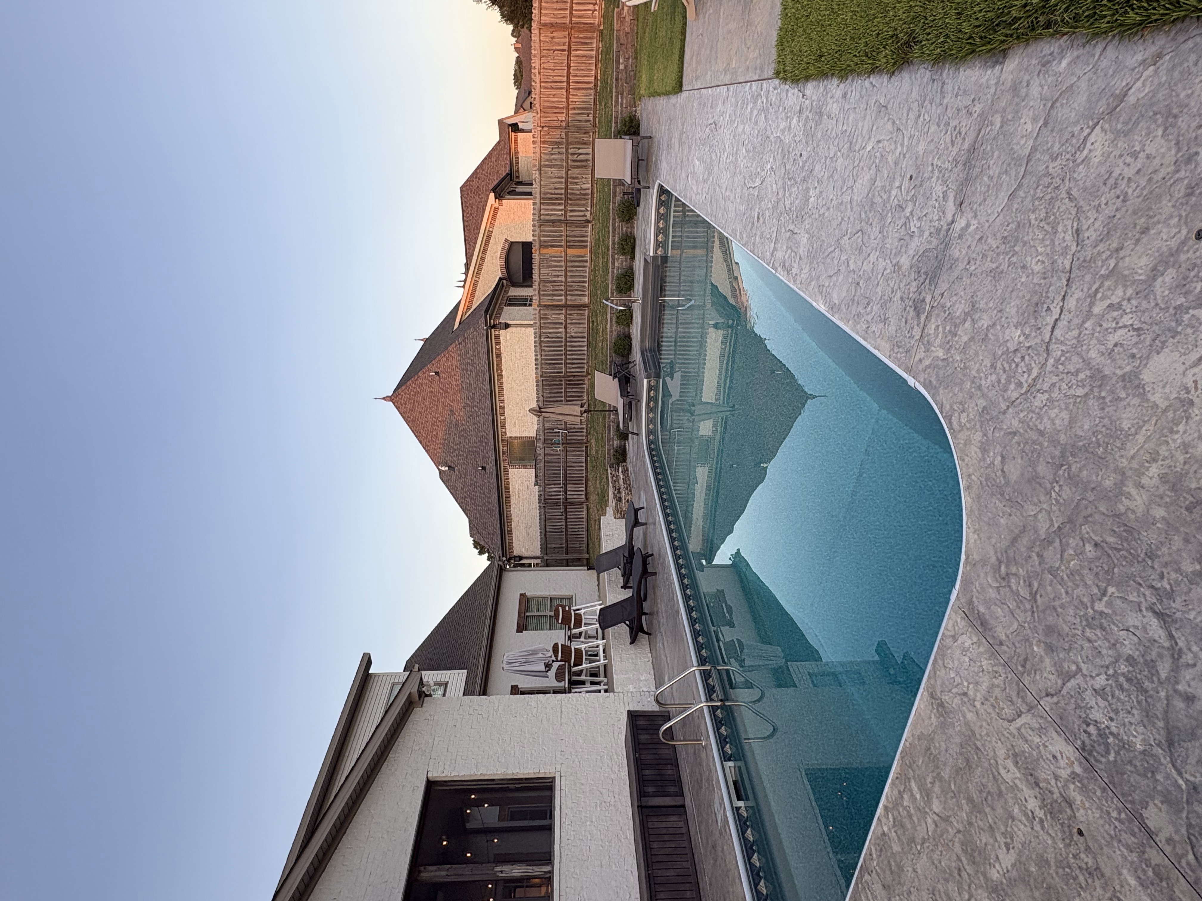 Jonesboro, Arkansas, 72404, United States, 5 Bedrooms Bedrooms, ,4 BathroomsBathrooms,Residential,For Sale,1993418