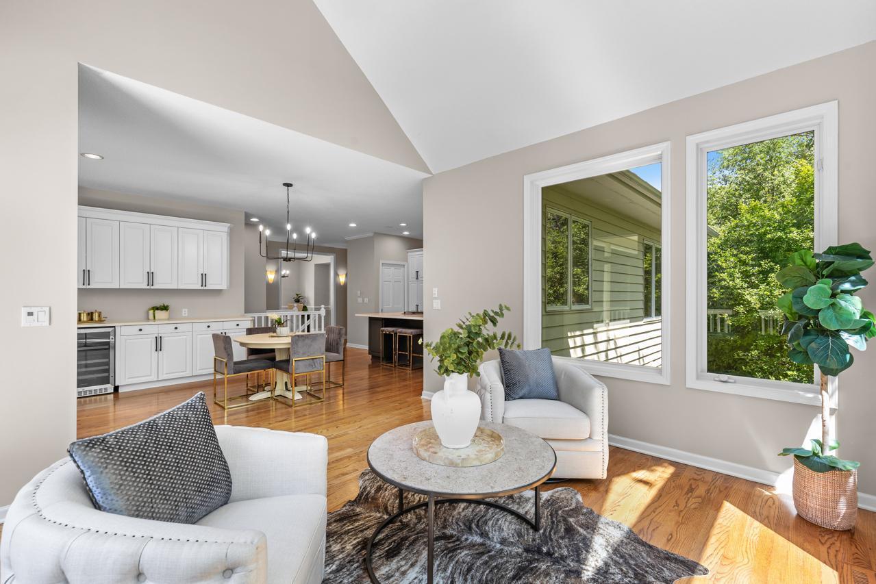 Eden Prairie, Minnesota, 55344, United States, 5 Bedrooms Bedrooms, ,3 BathroomsBathrooms,Residential,For Sale,1940056