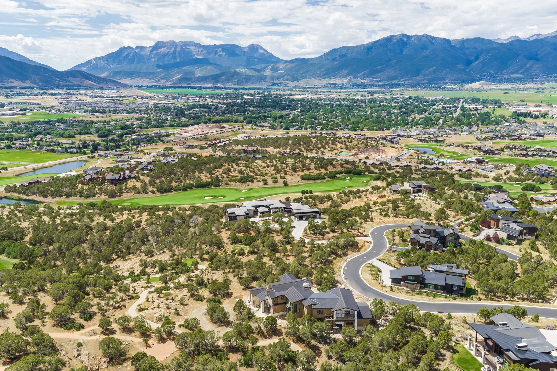  Luxury on Top of the Red Ledges - 物件實景