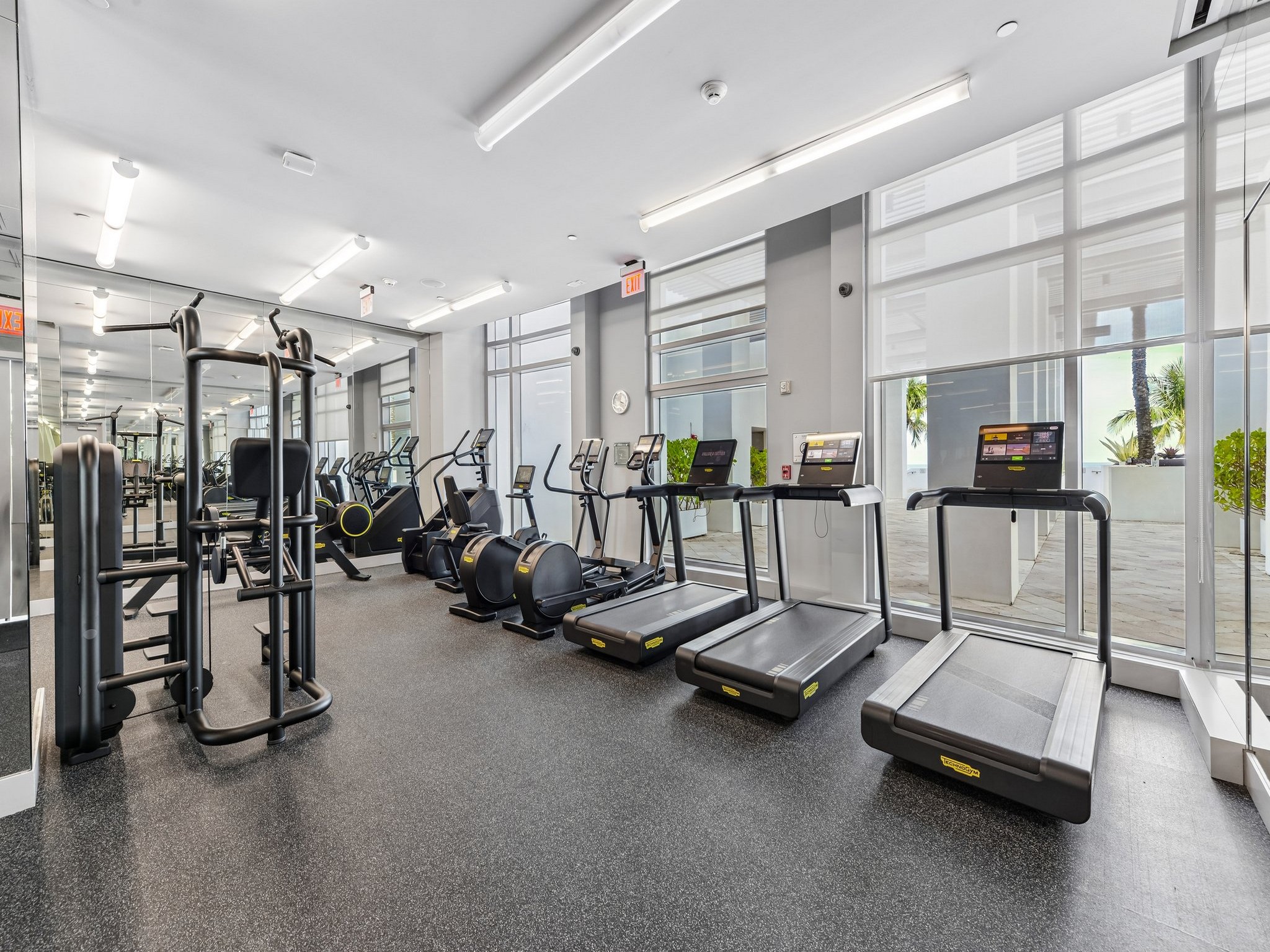  3535 S Ocean Dr, Hollywood, FL, 33019 - 物件實景