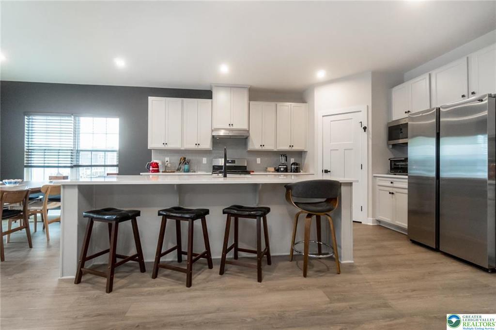 Catasauqua, Pennsylvania, 18032, United States, 5 Bedrooms Bedrooms, ,5 BathroomsBathrooms,Residential,For Sale,2008861