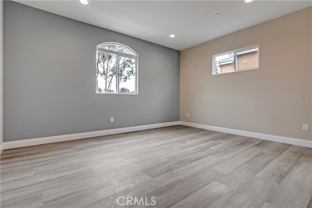 Hawaiian Gardens, California, 90716, United States, 6 Bedrooms Bedrooms, ,Residential,For Sale,1985769