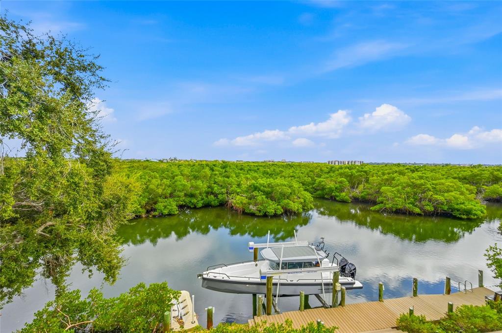 Sarasota, Florida, 34242, United States, 4 Bedrooms Bedrooms, ,5 BathroomsBathrooms,Residential,For Sale,1999117