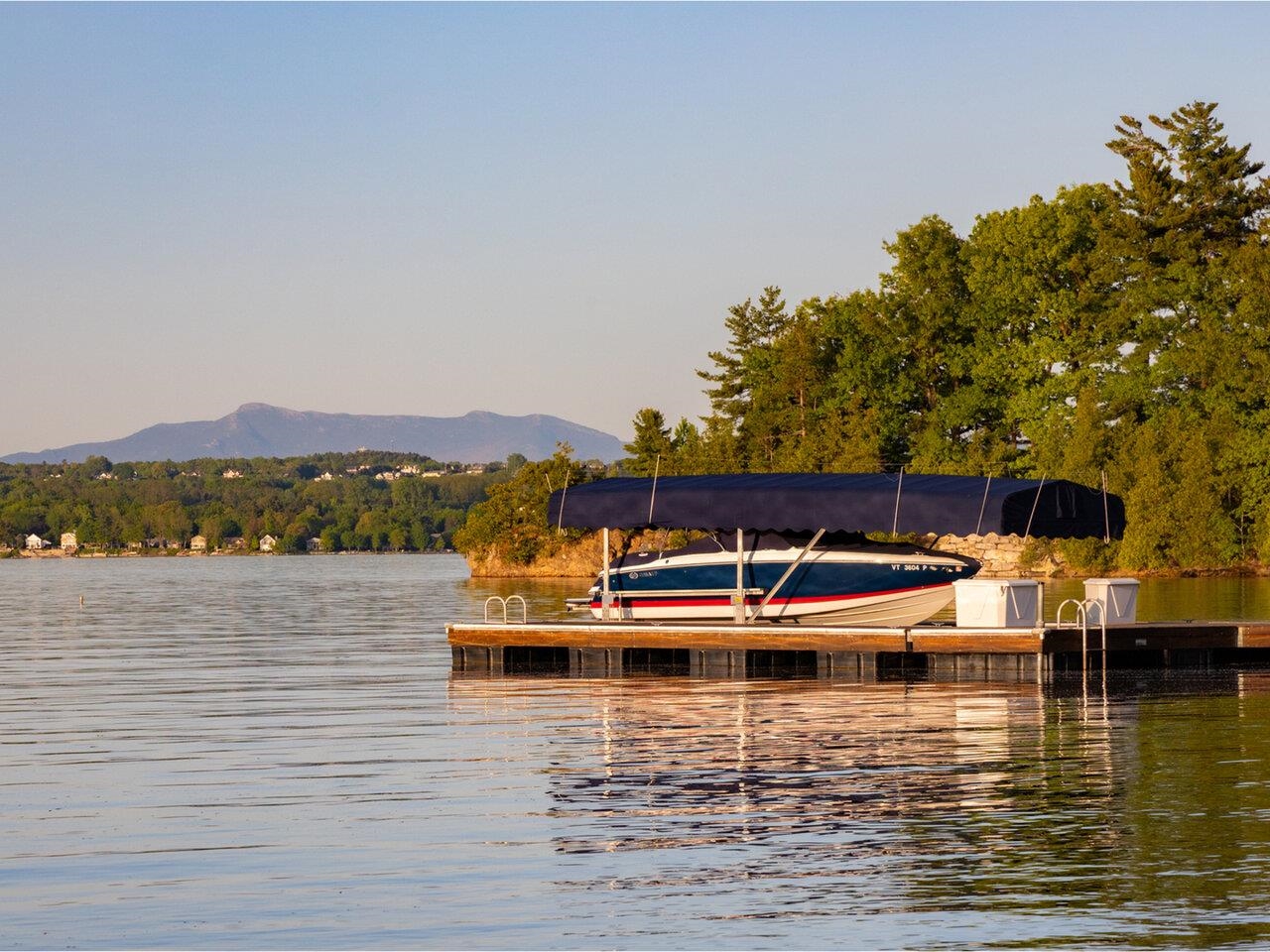 Shelburne, Vermont, 05482, United States, 4 Bedrooms Bedrooms, ,5 BathroomsBathrooms,Residential,For Sale,1857378
