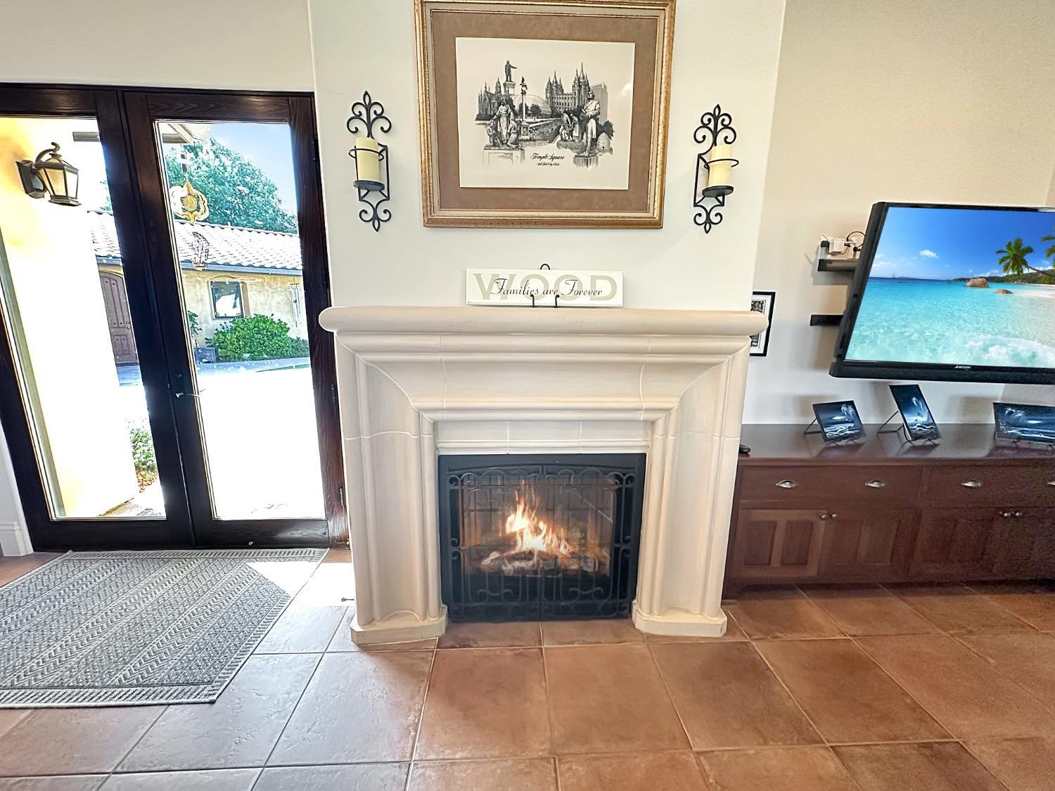 Grass Valley, California, 95949, United States, 4 Bedrooms Bedrooms, ,5 BathroomsBathrooms,Residential,For Sale,1974160