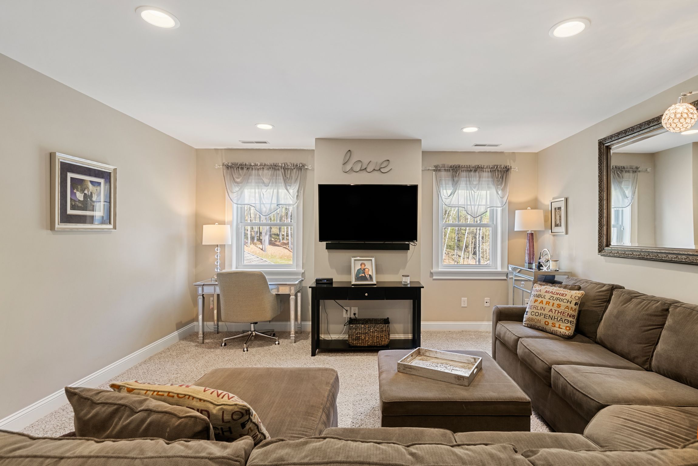  99 Red Gate Road, Tyngsborough, MA, 01879 - 物件實景