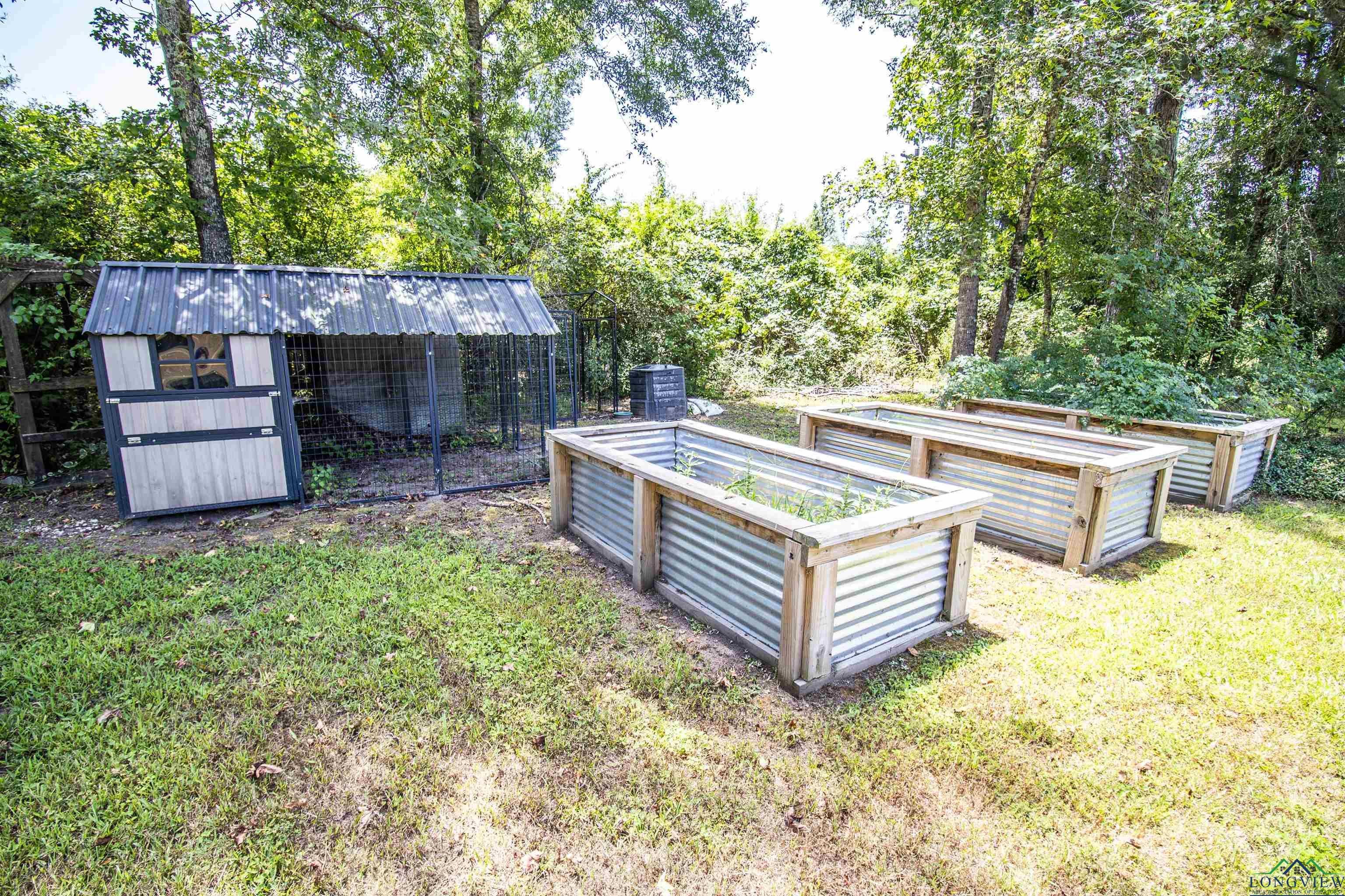 De Berry, Texas, 75639, United States, 4 Bedrooms Bedrooms, ,3 BathroomsBathrooms,Residential,For Sale,1904394