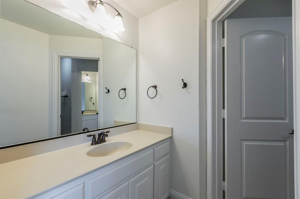 Frisco, Texas, 75034, United States, 5 Bedrooms Bedrooms, ,4 BathroomsBathrooms,Residential,For Sale,1981625