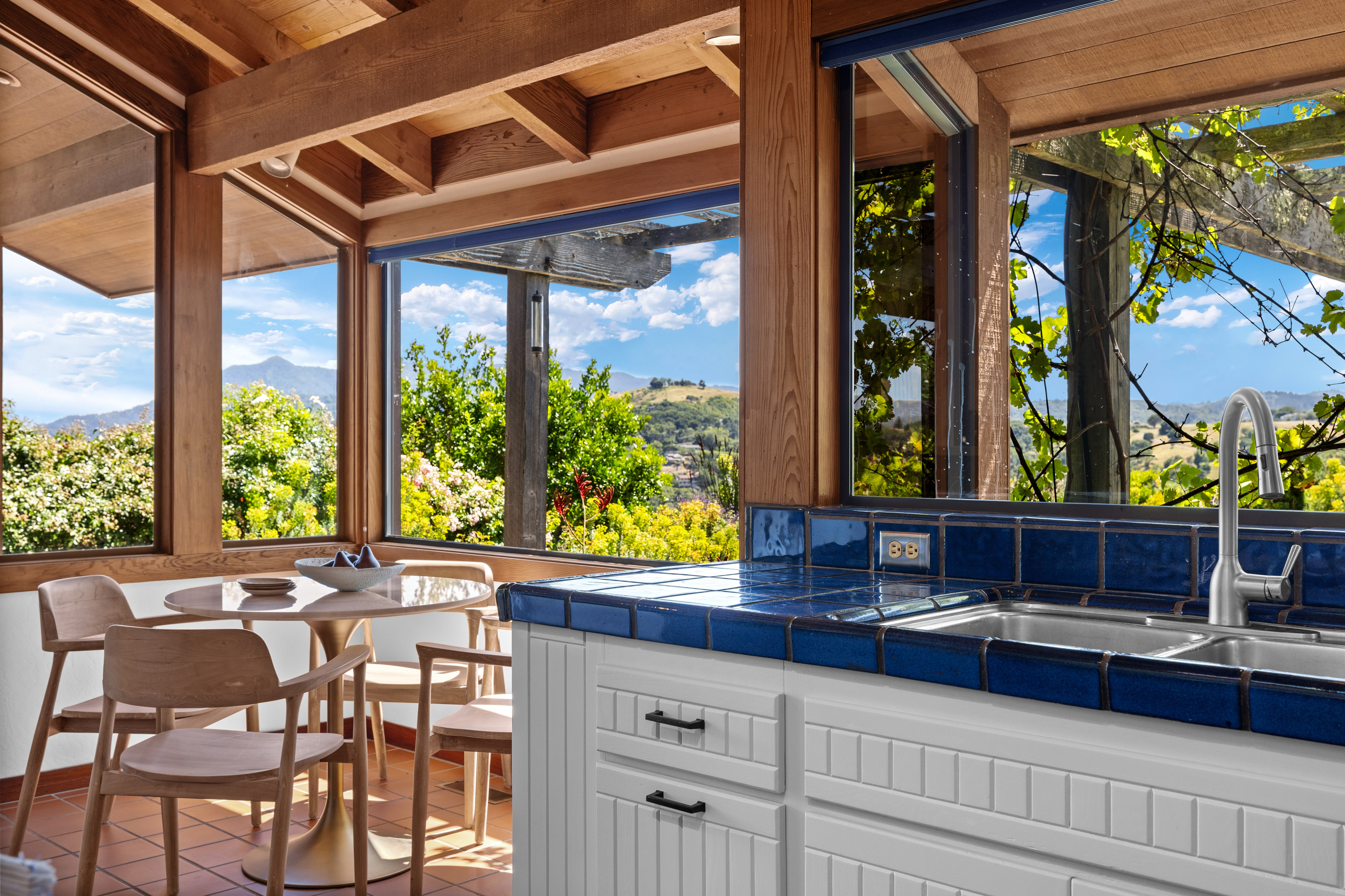  Secluded San Anselmo Estate With 270 Degree Panoramic Views On Almost Four Acres - 物件實景