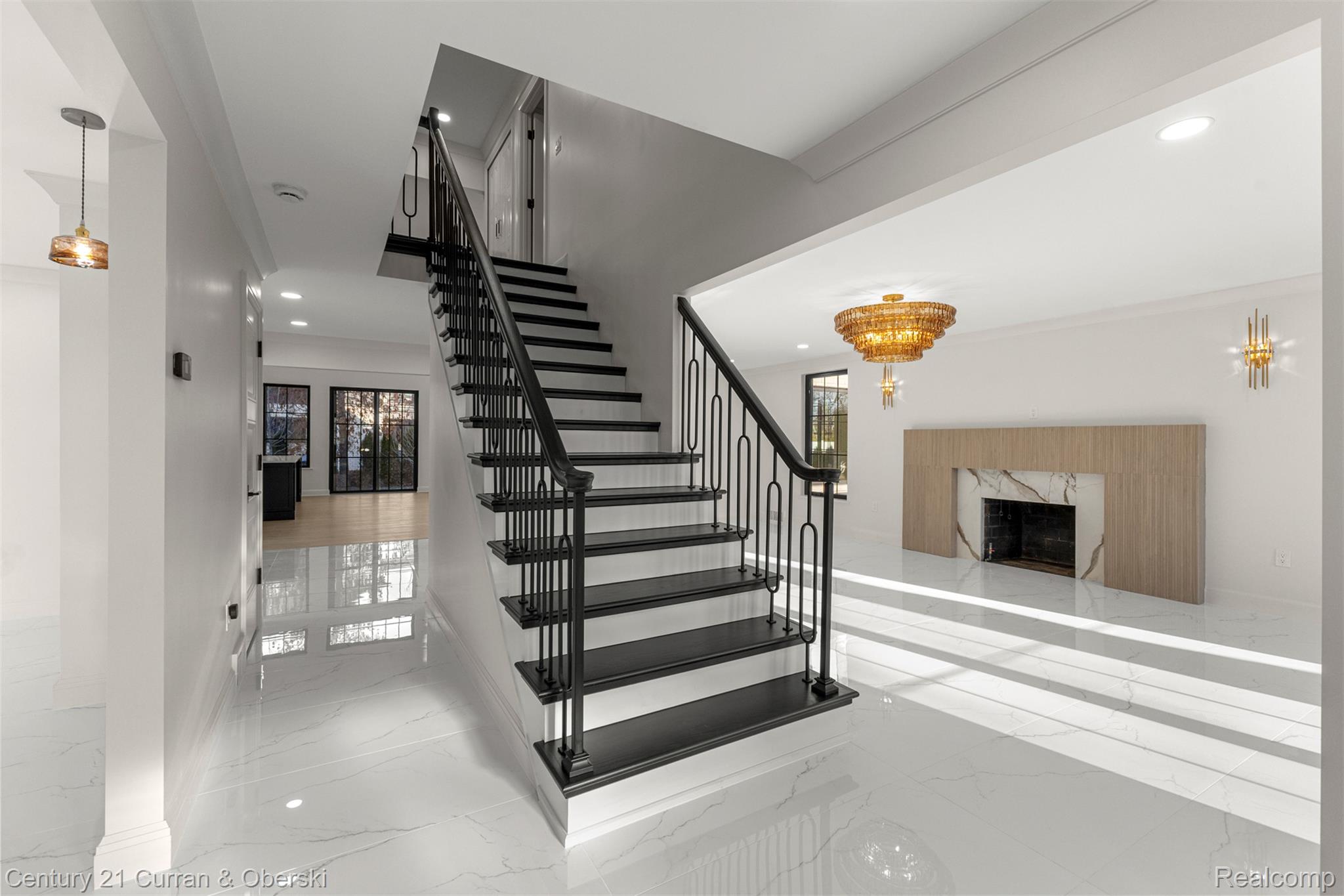 Dearborn, Michigan, 48128, United States, 5 Bedrooms Bedrooms, ,5 BathroomsBathrooms,Residential,For Sale,2030794