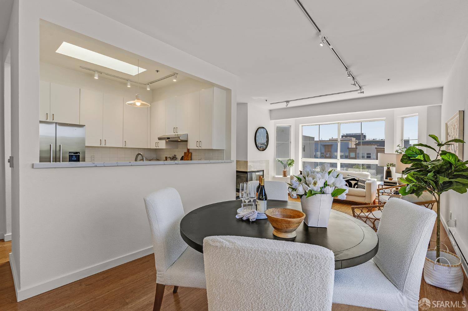 San Francisco, California, 94103, United States, 2 Bedrooms Bedrooms, ,2 BathroomsBathrooms,Residential,For Sale,1849011