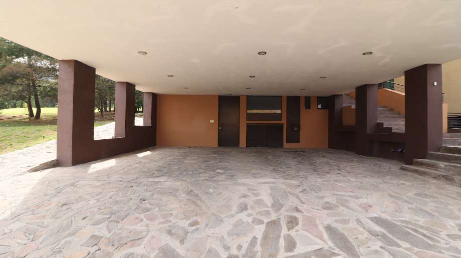 Morelia, Michoacán de Ocampo, 58350, Mexico, 4 Bedrooms Bedrooms, ,4 BathroomsBathrooms,Residential,For Sale,1998426