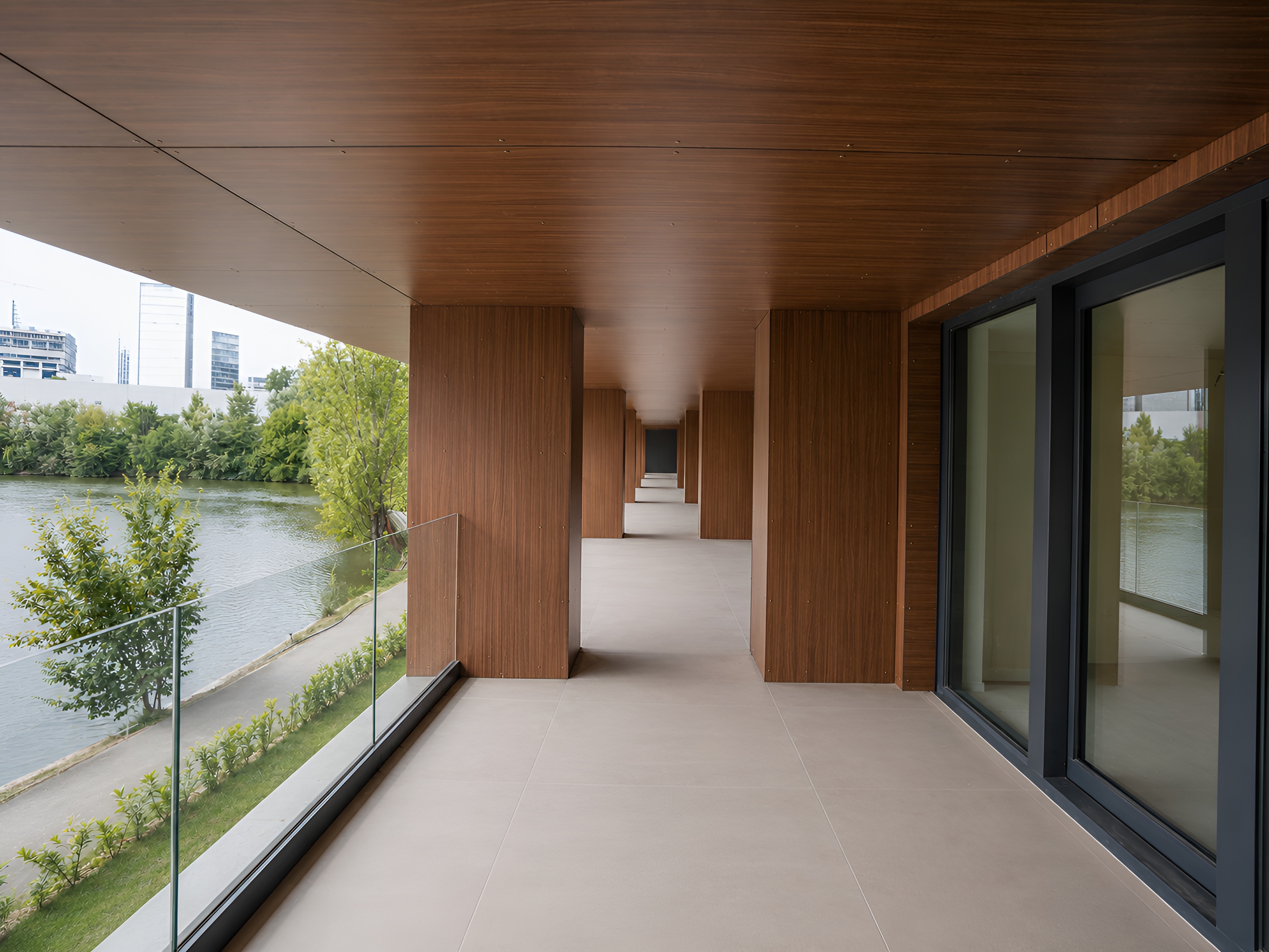  Seven-Room Waterfront Apartment Directly at Lake Level on Lake Floreasca - 物件實景