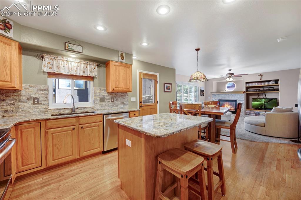 Colorado Springs, Colorado, 80921, United States, 5 Bedrooms Bedrooms, ,5 BathroomsBathrooms,Residential,For Sale,1777346