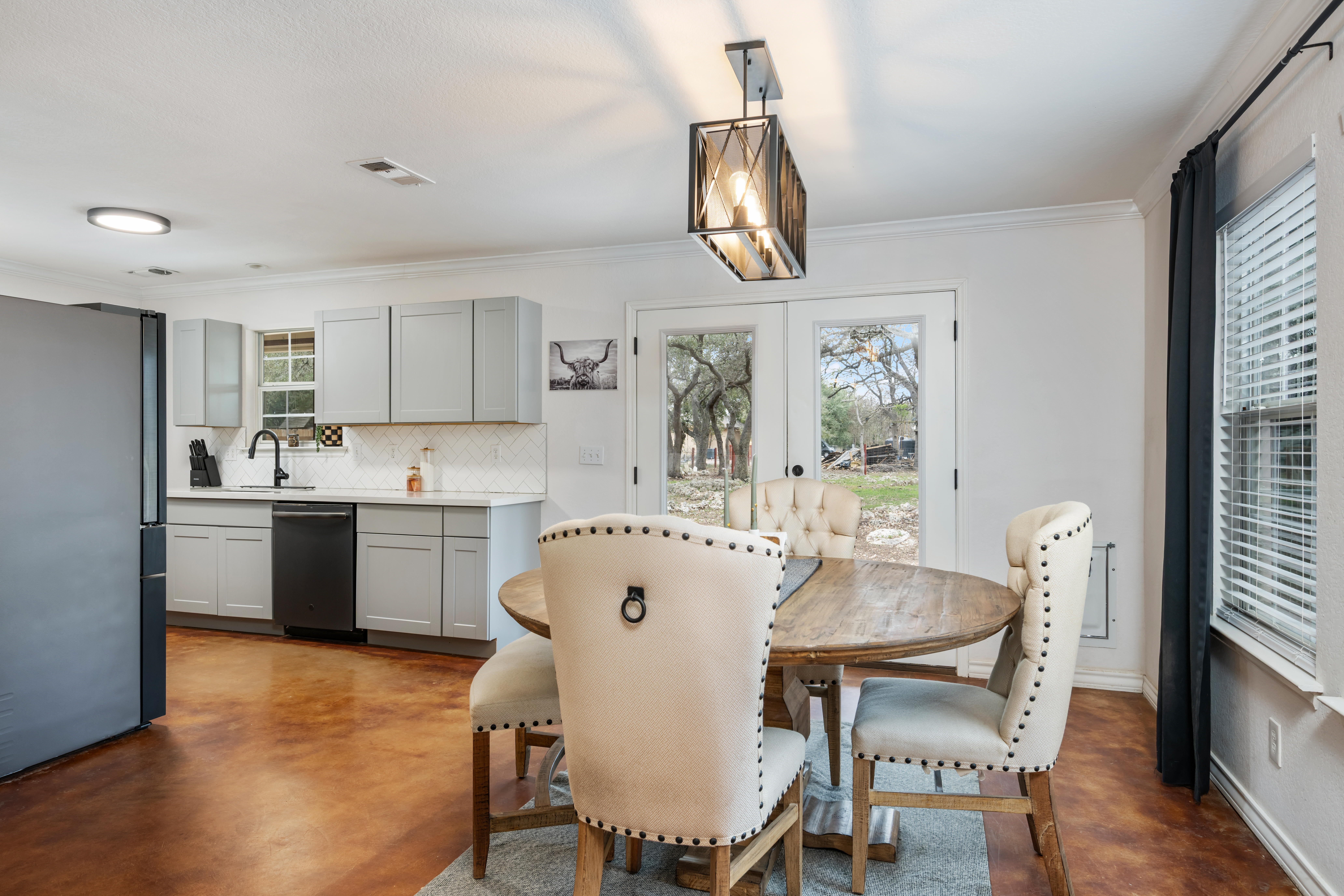  Updated Hill Country Gem with Community Parks and River Access - 物件實景