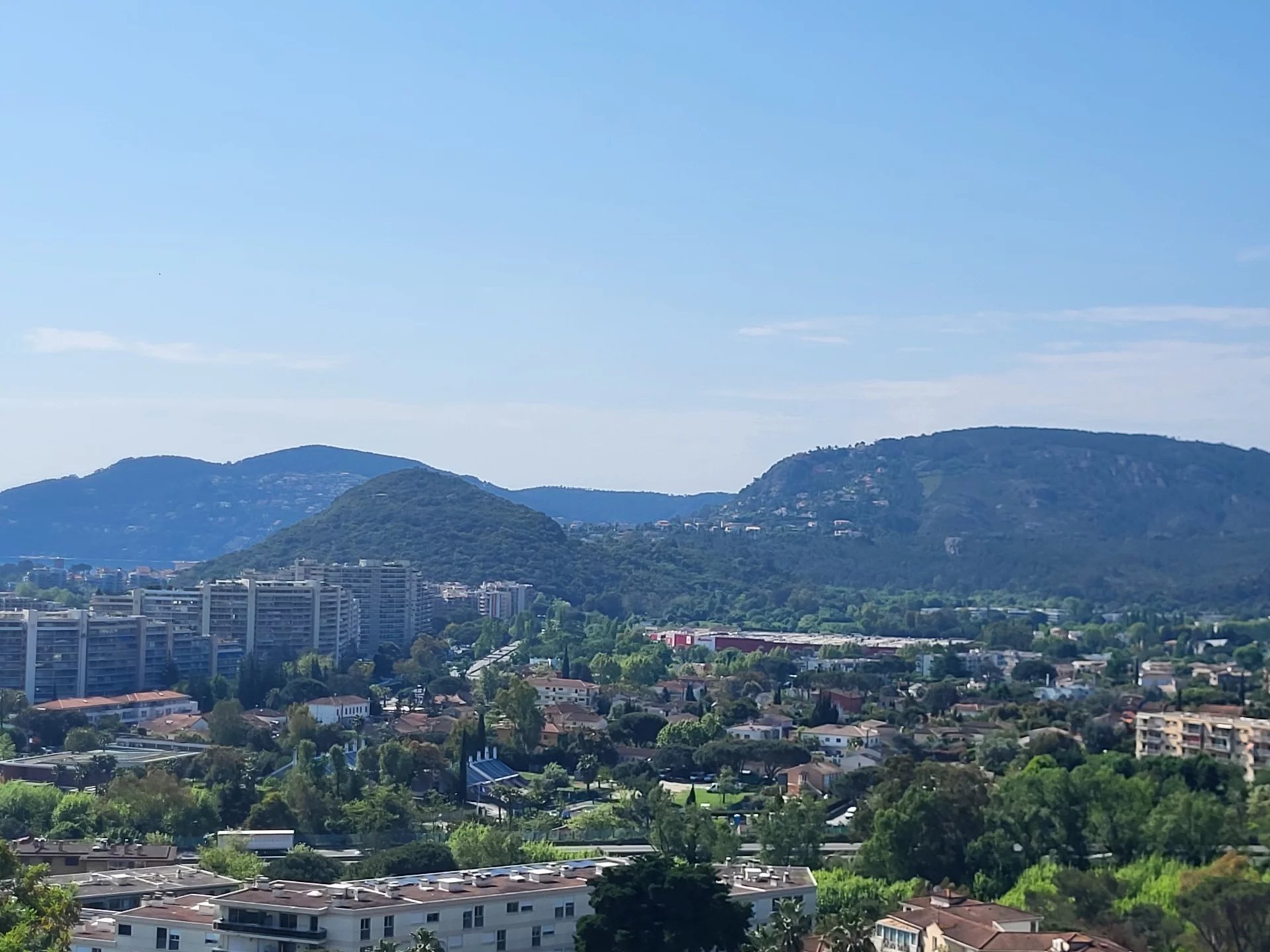 Mandelieu-la-Napoule, Provence-Alpes-Côte d’Azur, 06210, FR, ,Land,For Sale,1804119
