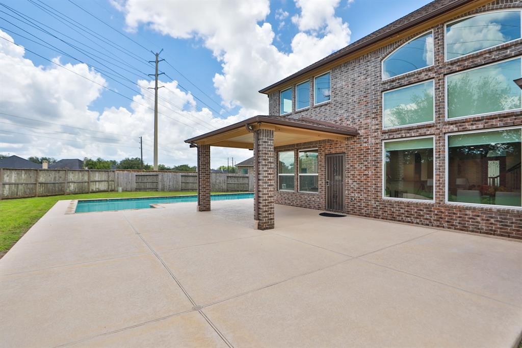 Sugar Land, Texas, 77479, United States, 5 Bedrooms Bedrooms, ,5 BathroomsBathrooms,Residential,For Sale,1982894