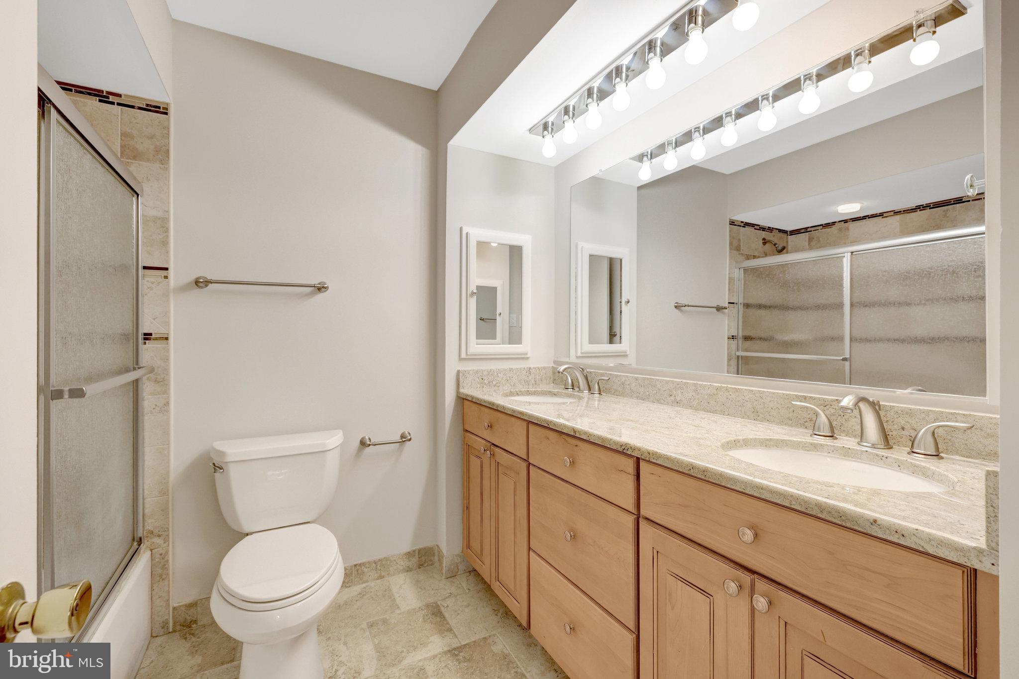 Fairfax, Virginia, 22033, United States, 4 Bedrooms Bedrooms, ,2 BathroomsBathrooms,Residential,For Sale,1927804