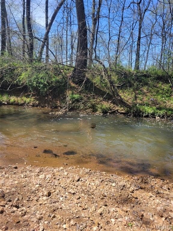 Farmington, Missouri, 63640, United States, 5 Bedrooms Bedrooms, ,3 BathroomsBathrooms,Residential,For Sale,1981523