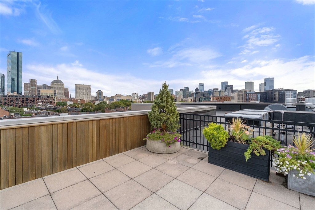 Boston, Massachusetts, 02118, United States, 1 Bedroom Bedrooms, ,1 BathroomBathrooms,Residential,For Sale,1950735