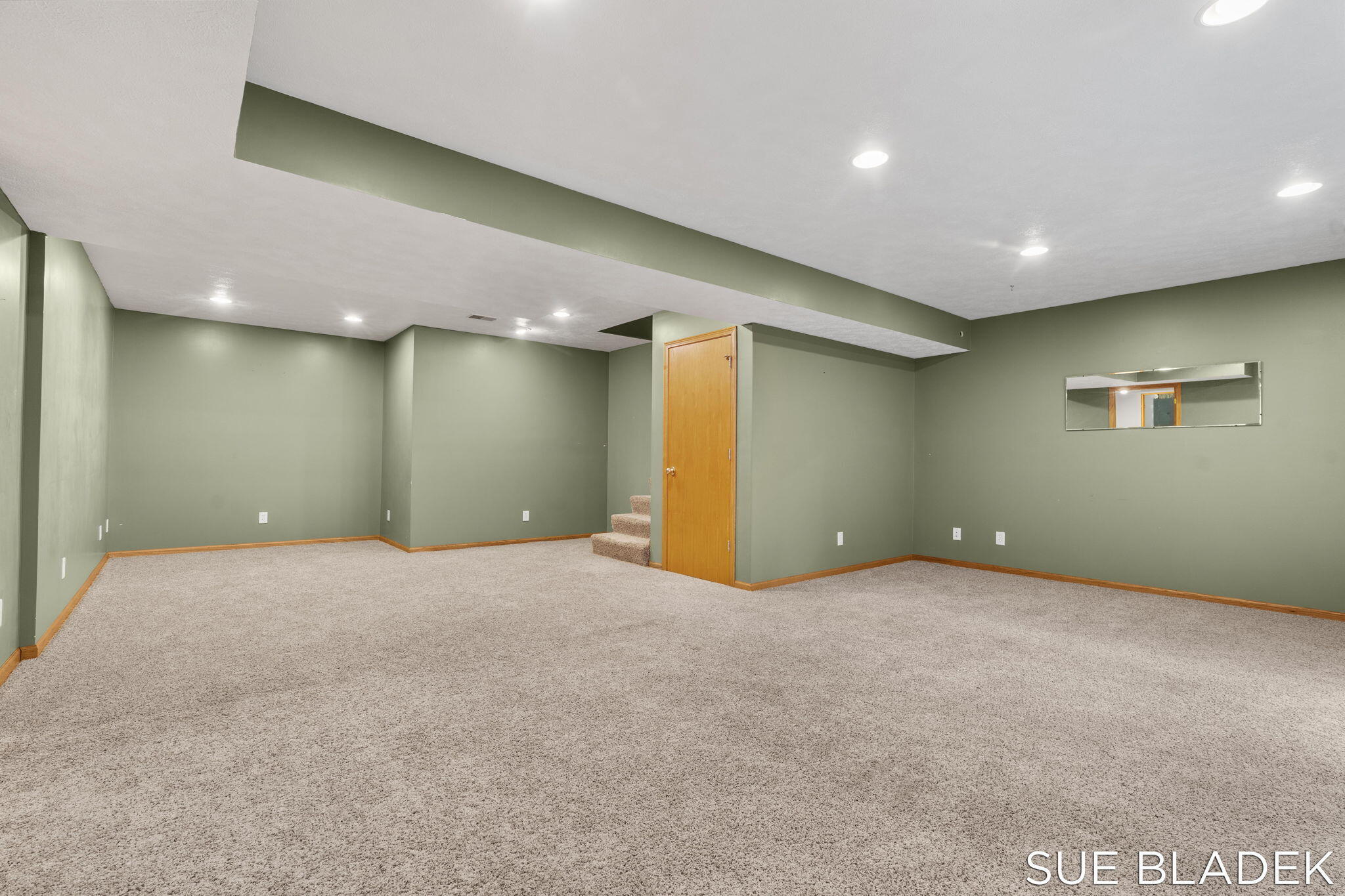 Fennville, Michigan, 49408, United States, 4 Bedrooms Bedrooms, ,4 BathroomsBathrooms,Residential,For Sale,1966449