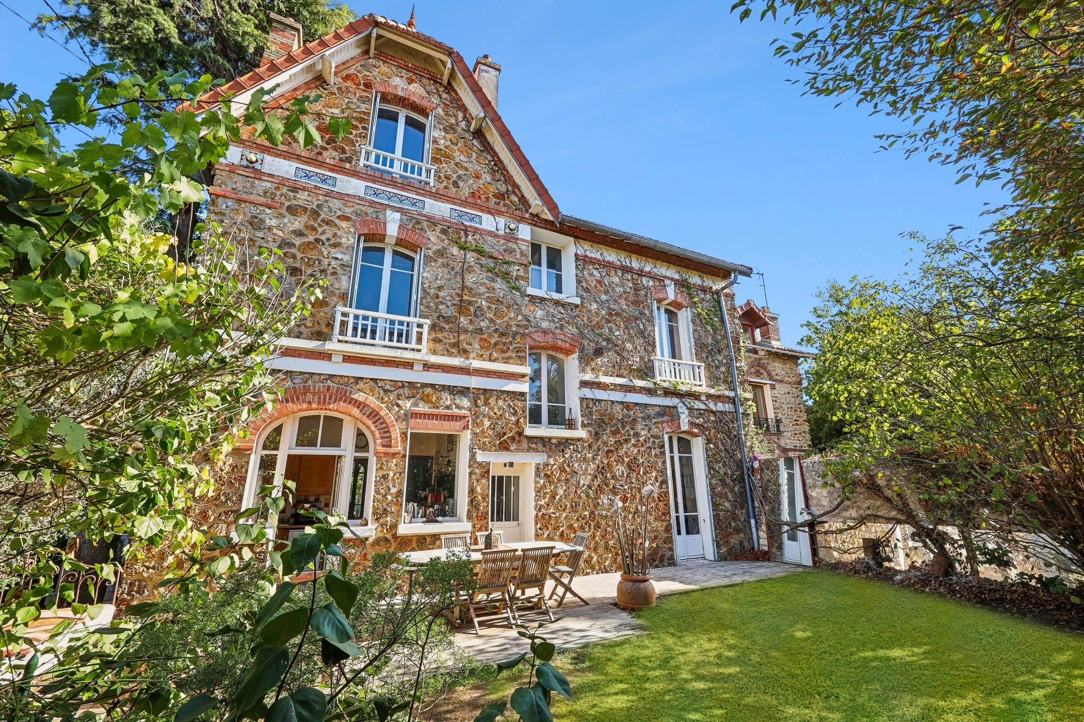  CLAMART - TRAIN STATION DISTRICT - Elegant 9-Room Family Home with Garden and G… - 物件實景