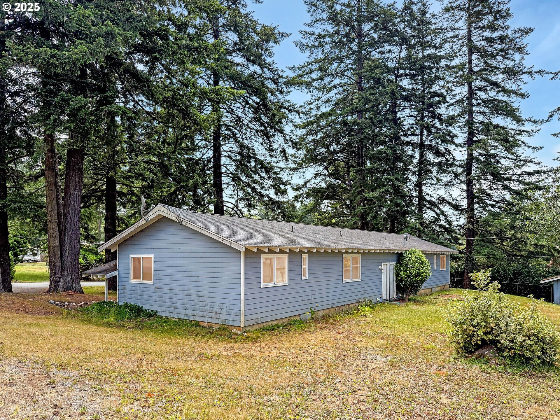 Brookings, Oregon, 97415, United States, ,Residential,For Sale,1983700