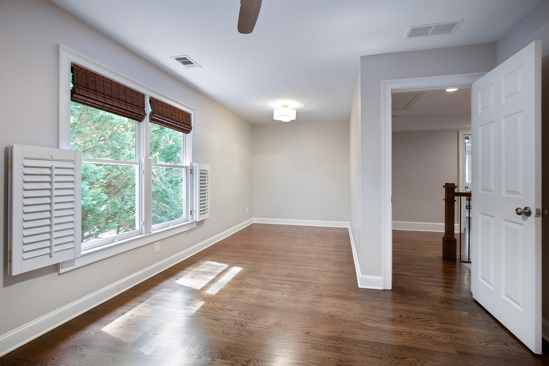  Recently Updated Four Bedroom Home in Gated Brookhaven Community - 物件實景