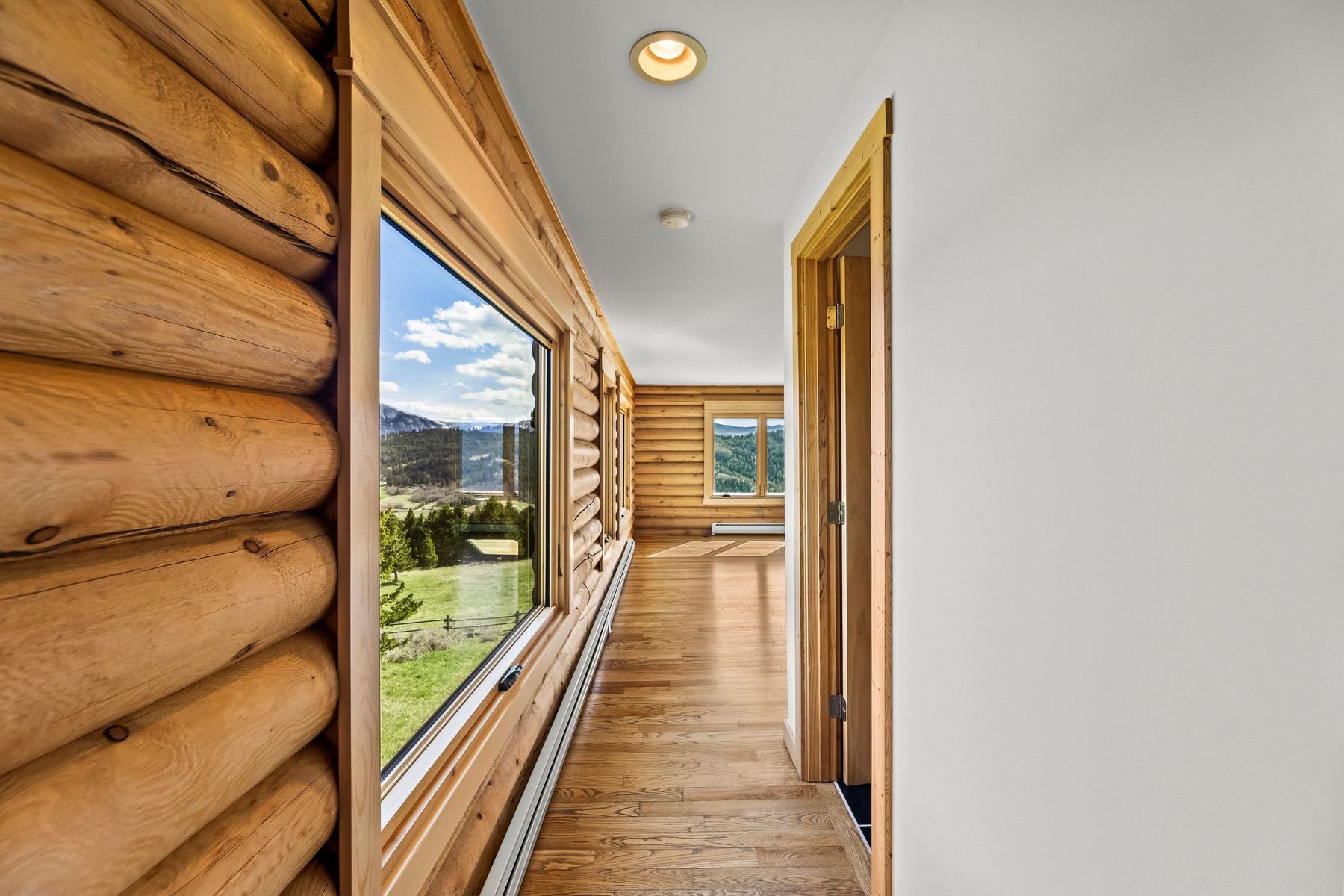  755 Coffee Creek Rd - 物件實景