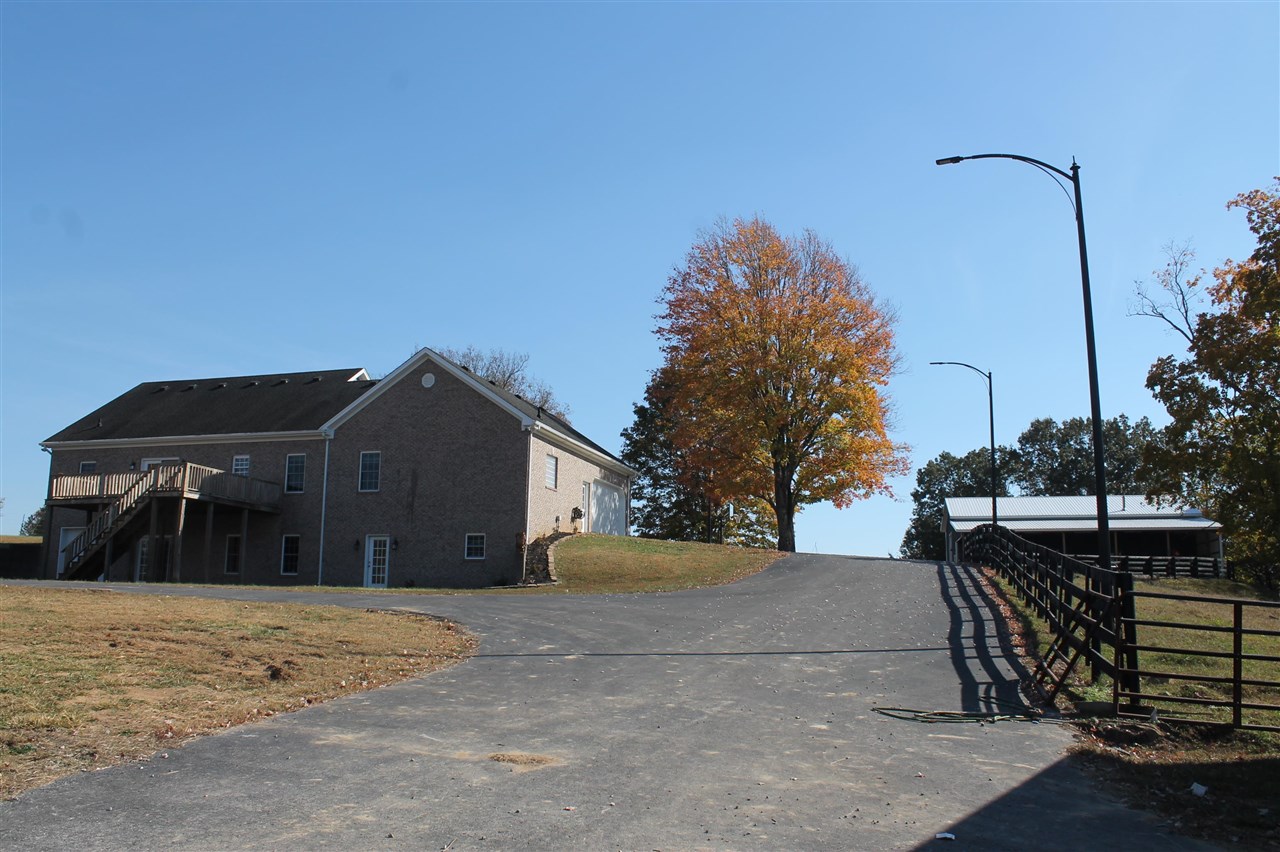 Bowling Green, Kentucky, 42101, United States, 3 Bedrooms Bedrooms, ,2 BathroomsBathrooms,Residential,For Sale,1838101