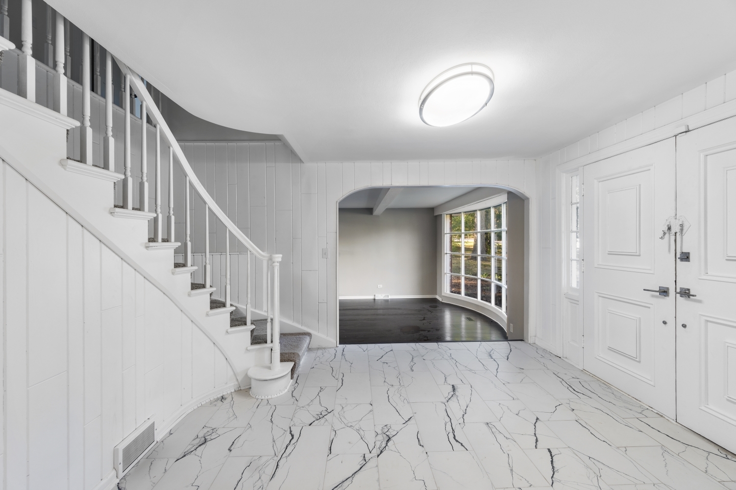 Winthrop Harbor, Illinois, 60096, United States, 5 Bedrooms Bedrooms, ,4 BathroomsBathrooms,Residential,For Sale,2005898