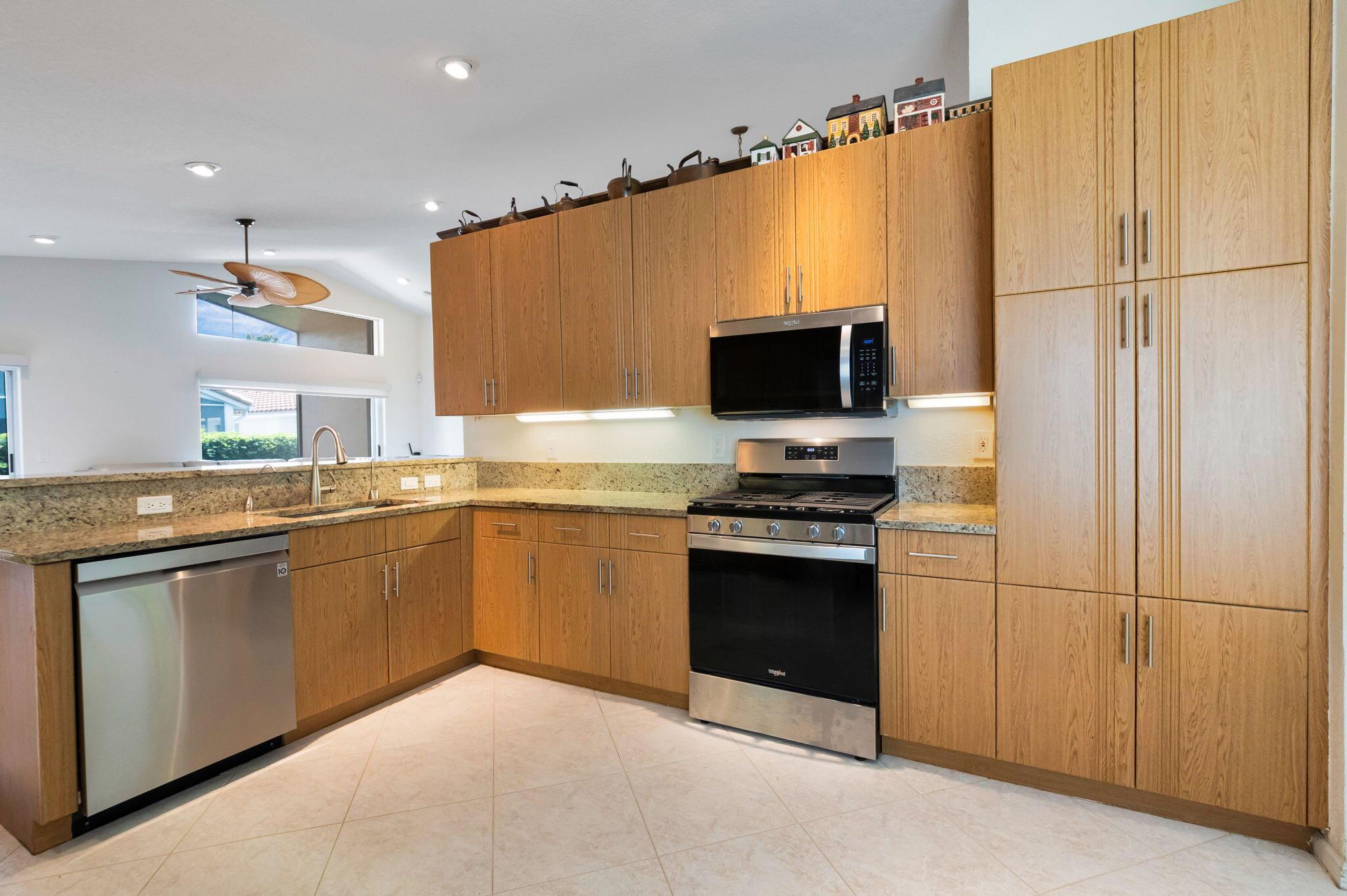 Boynton Beach, Florida, 33437, United States, 3 Bedrooms Bedrooms, ,2 BathroomsBathrooms,Residential,For Sale,1905811