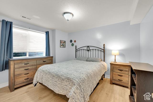 West Jordan, Utah, 84081, United States, 5 Bedrooms Bedrooms, ,3 BathroomsBathrooms,Residential,For Sale,1921078
