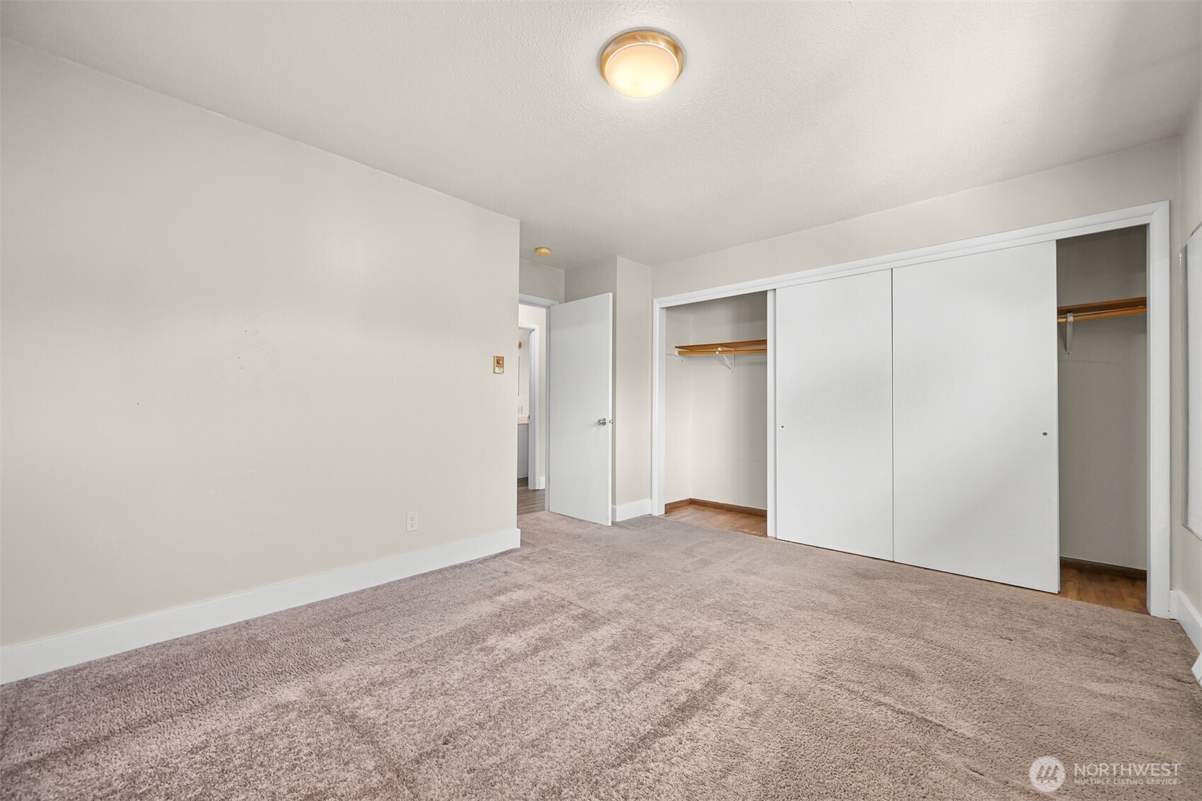Bellingham, Washington, 98226, United States, ,Residential,For Sale,1906192