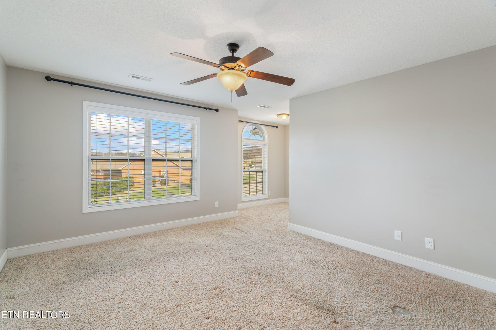 Maryville, Tennessee, 37804, United States, 4 Bedrooms Bedrooms, ,3 BathroomsBathrooms,Residential,For Sale,1996770