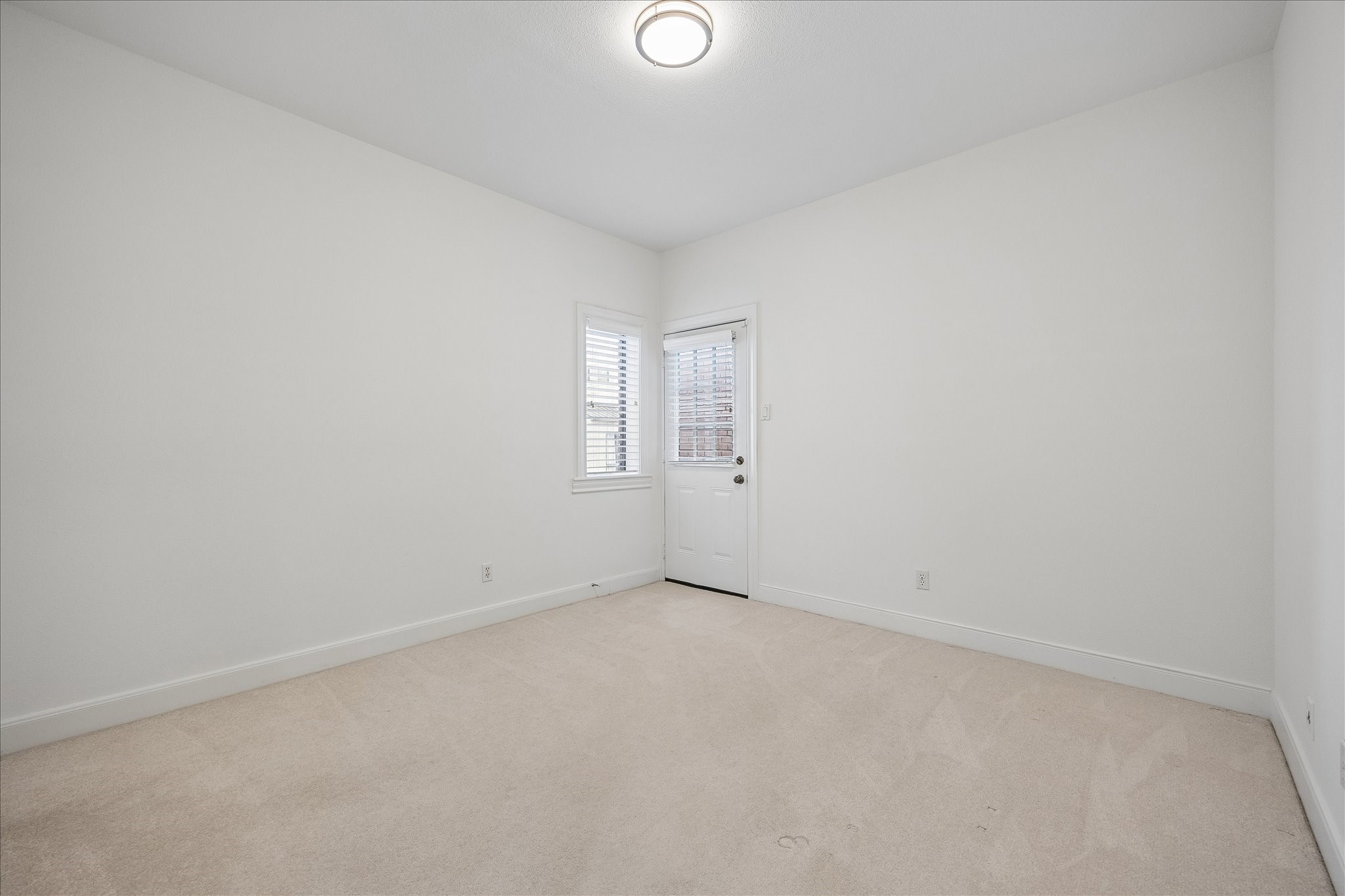  2214 Nantucket Drive D - 物件實景