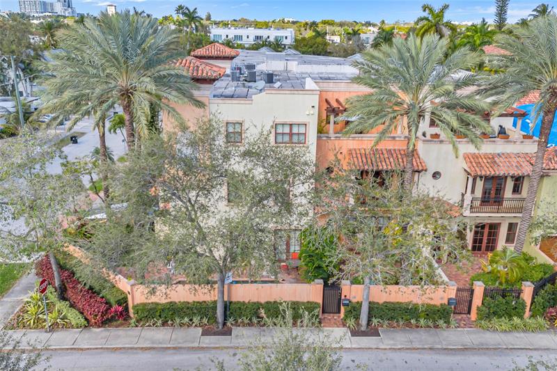 Fort Lauderdale, Florida, 33301, United States, 3 Bedrooms Bedrooms, ,4 BathroomsBathrooms,Residential,For Sale,1947110