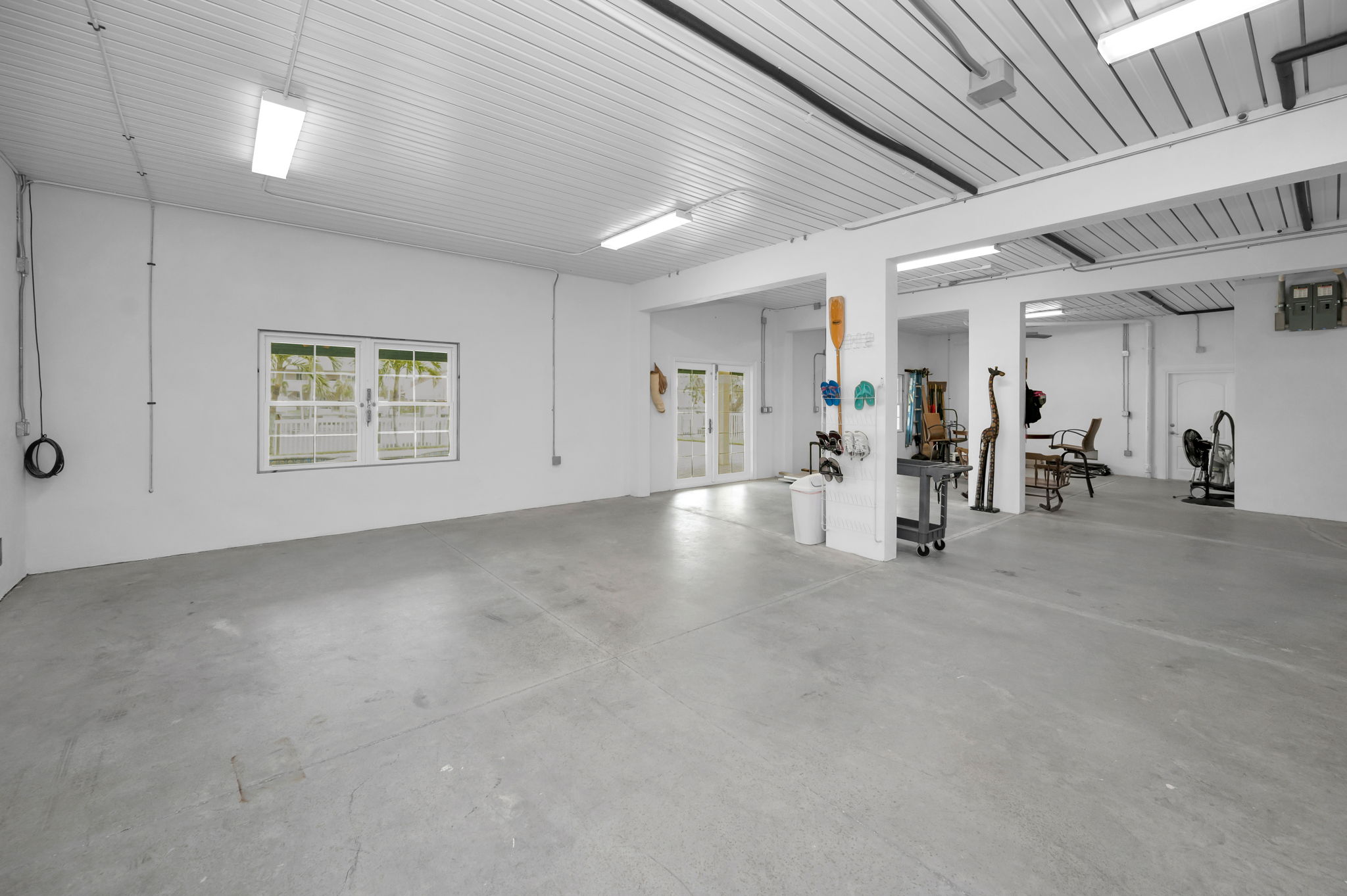 Treasure Island, Florida, 33706, United States, 3 Bedrooms Bedrooms, ,3 BathroomsBathrooms,Residential,For Sale,1974572