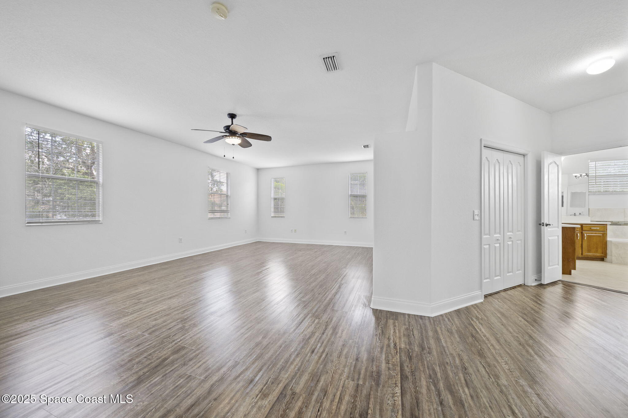 Rockledge, Florida, 32955, United States, 5 Bedrooms Bedrooms, ,3 BathroomsBathrooms,Residential,For Sale,1837606