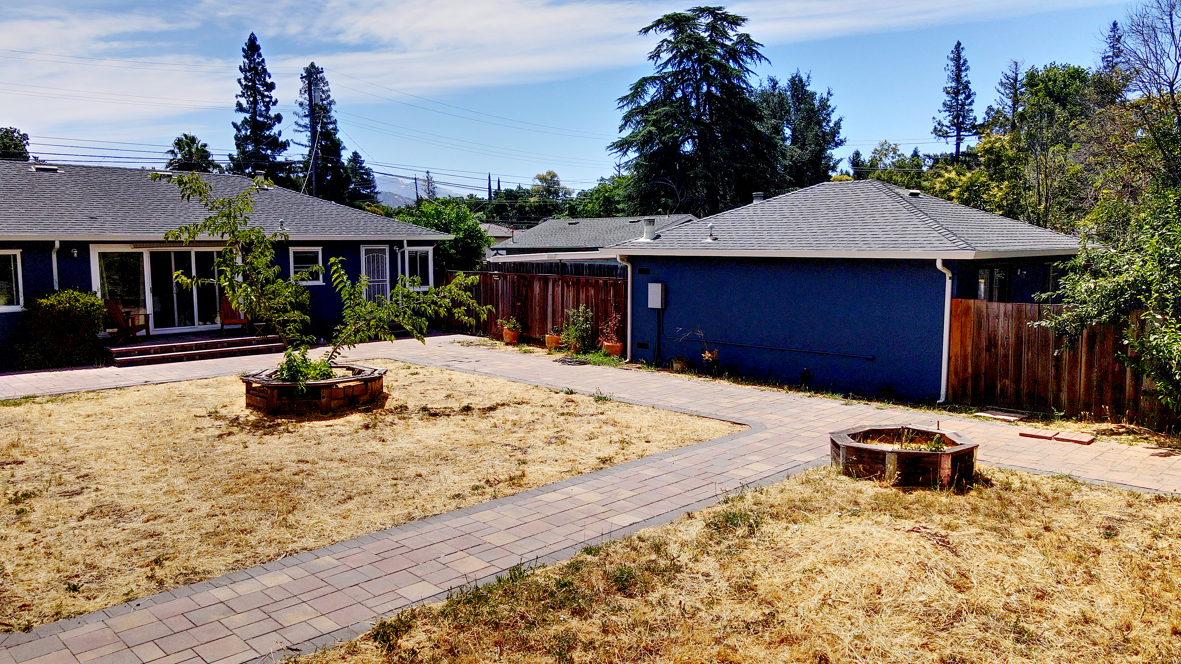  Classic Charm Meets Flexible Living in This Inviting Single-Story Ranch - 物件實景